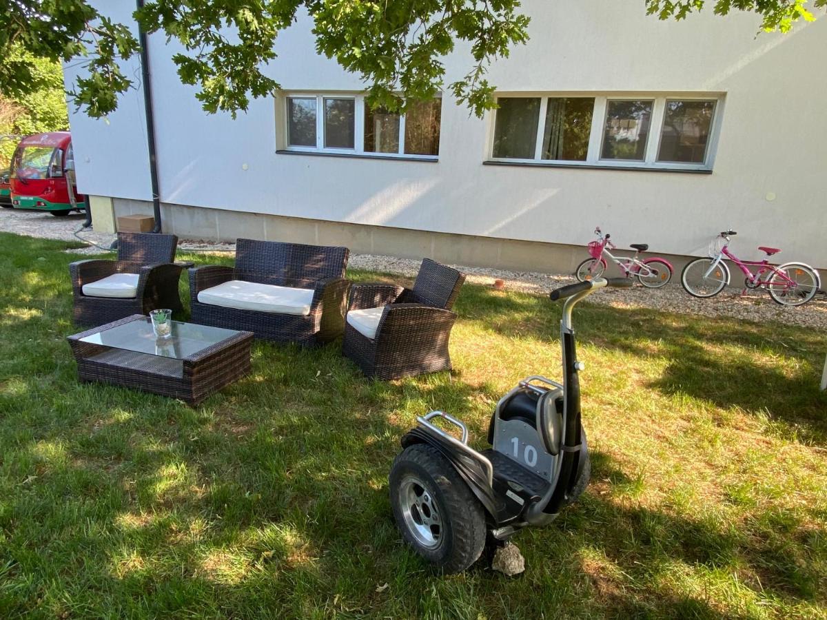 Bike & Fun Apartments - Balatonakarattya Ngoại thất bức ảnh