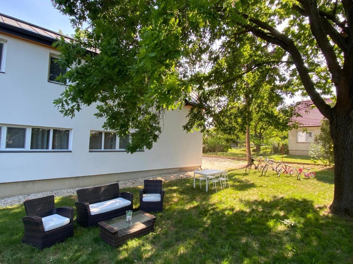 Bike & Fun Apartments - Balatonakarattya Ngoại thất bức ảnh