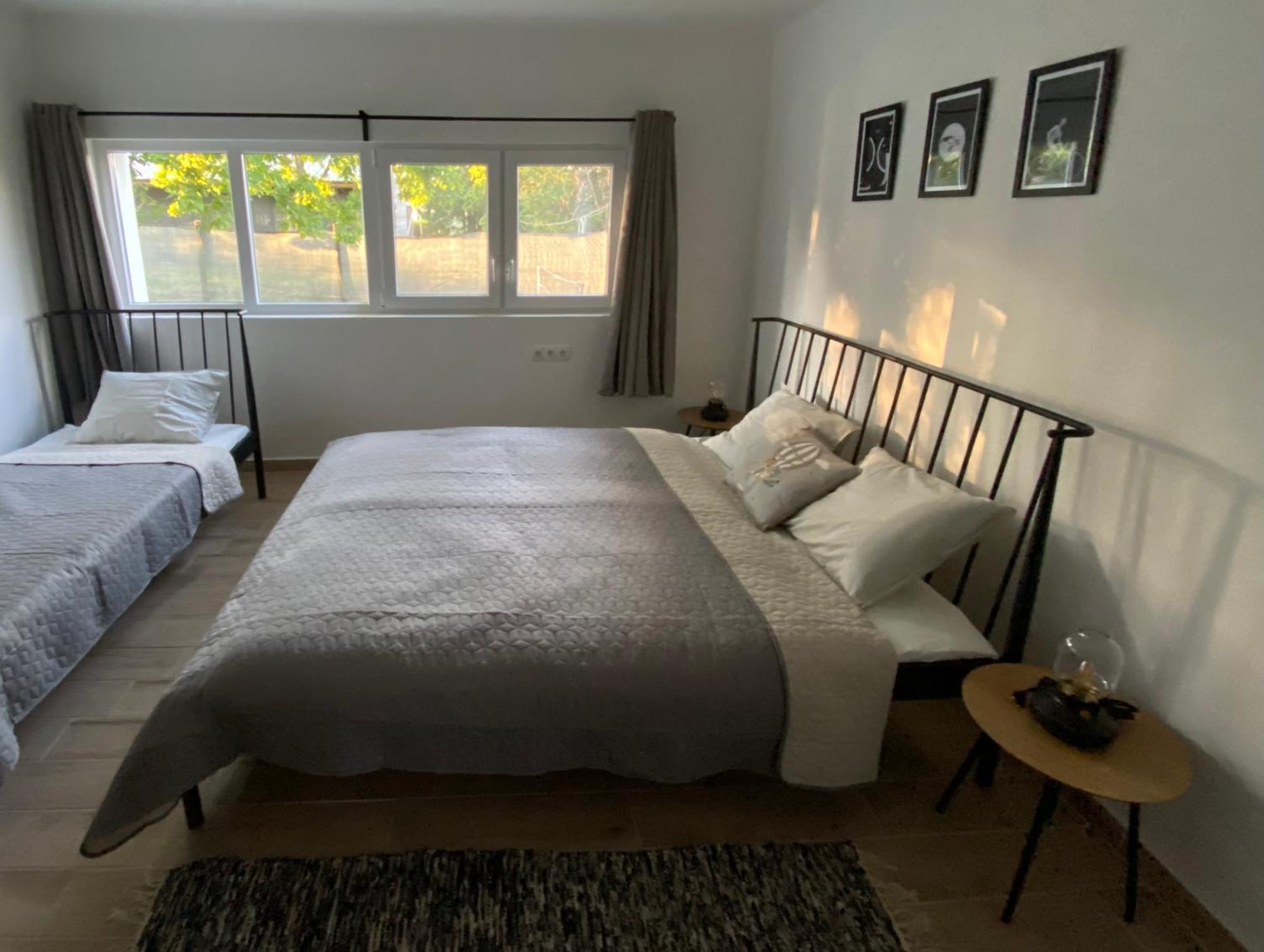 Bike & Fun Apartments - Balatonakarattya Phòng bức ảnh