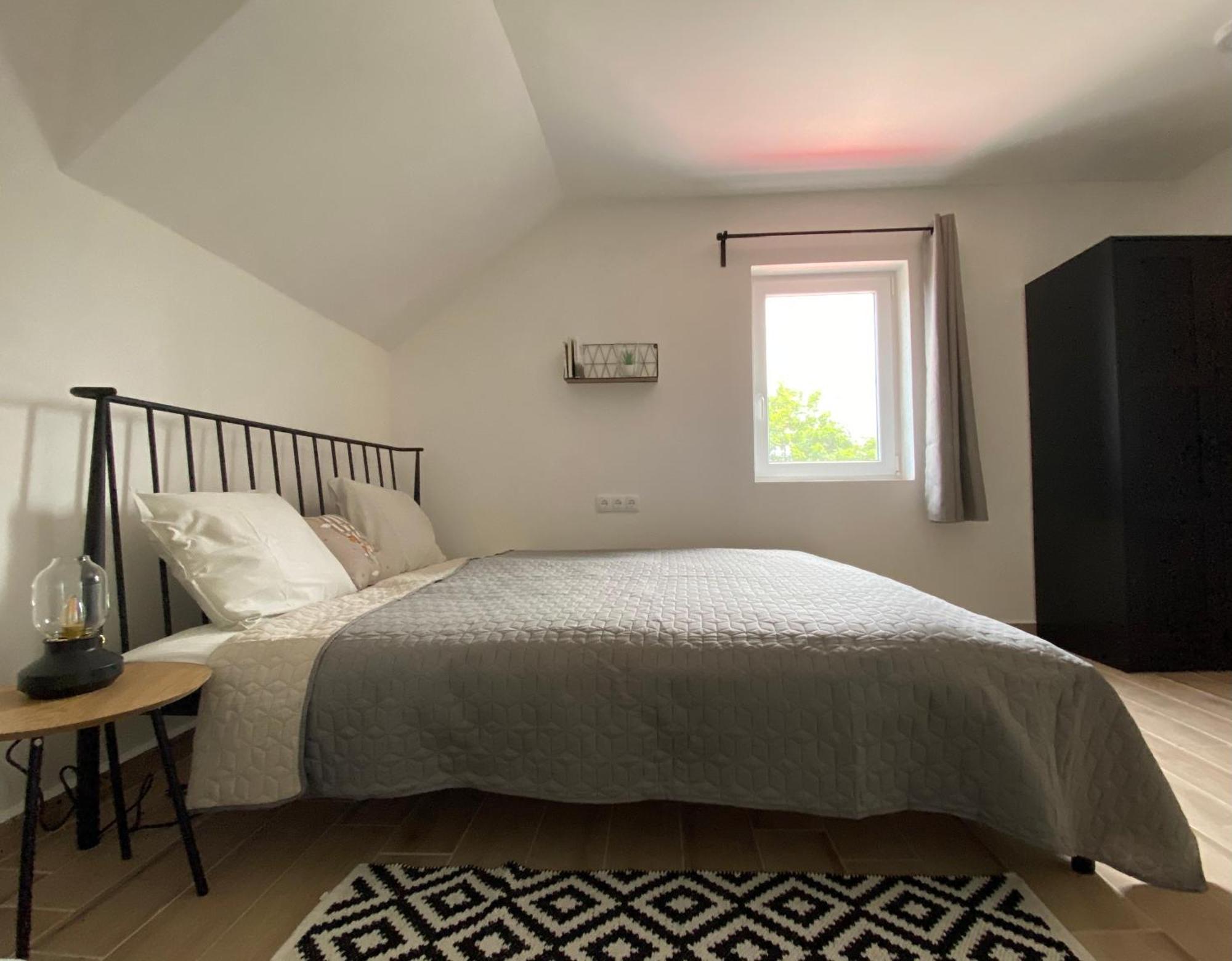 Bike & Fun Apartments - Balatonakarattya Phòng bức ảnh